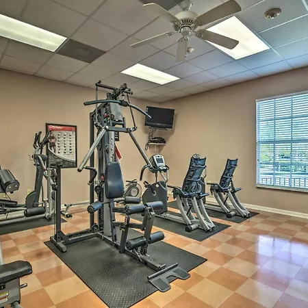 Quiet Davenport Home With Community Amenities!